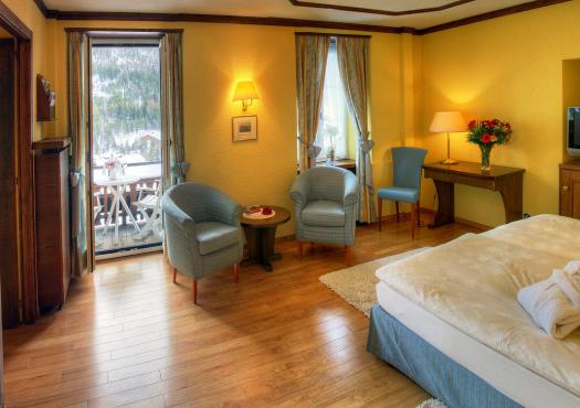 חדר אירוח במלון הבוטיק sunstar בעיירת הסקי סאס פה